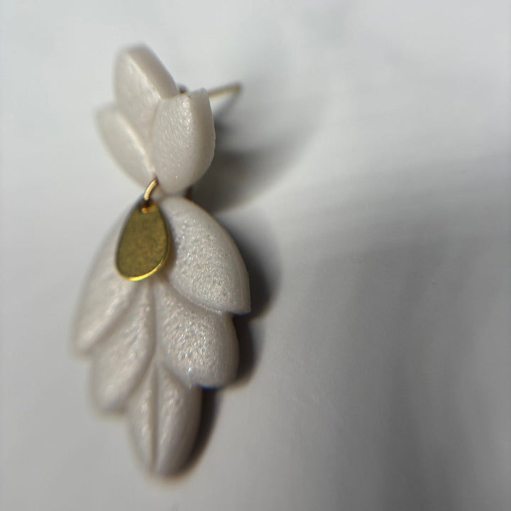 Flora oorbellen – Bloemdesign met chique druppel - Blossoms Beauty