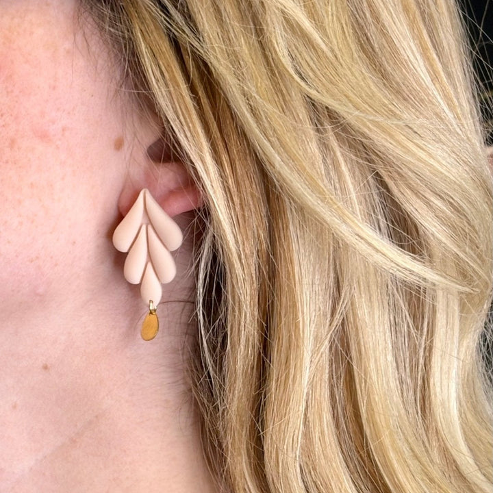 Petal Curve - Blossoms Beauty