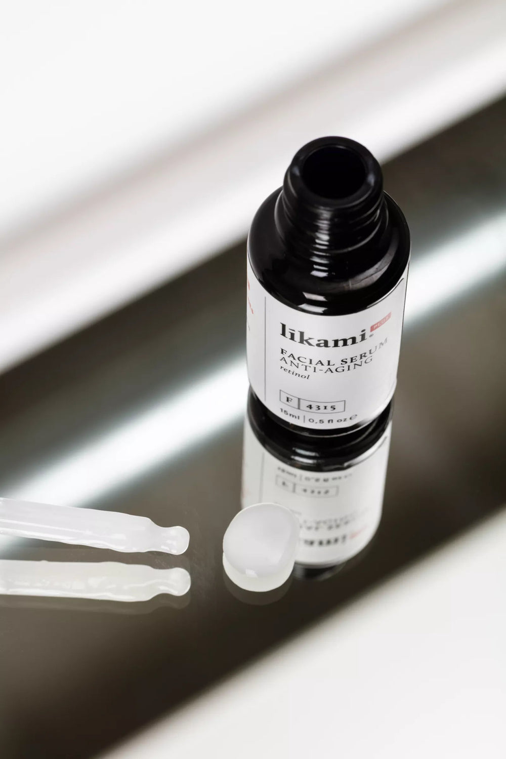 Líkami Facial Serum Anti - Aging – Verstevigend serum met retinol | 15 ml - Blossoms Beauty