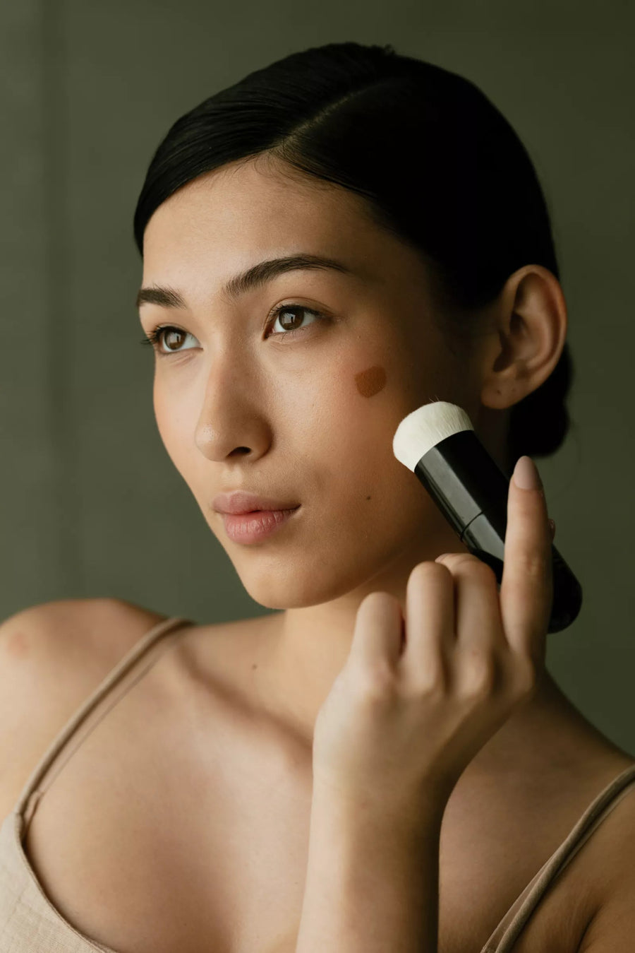 Líkami Liquid Blender Brush – Vegan blendingkwast voor een vlekkeloze teint - Blossoms Beauty