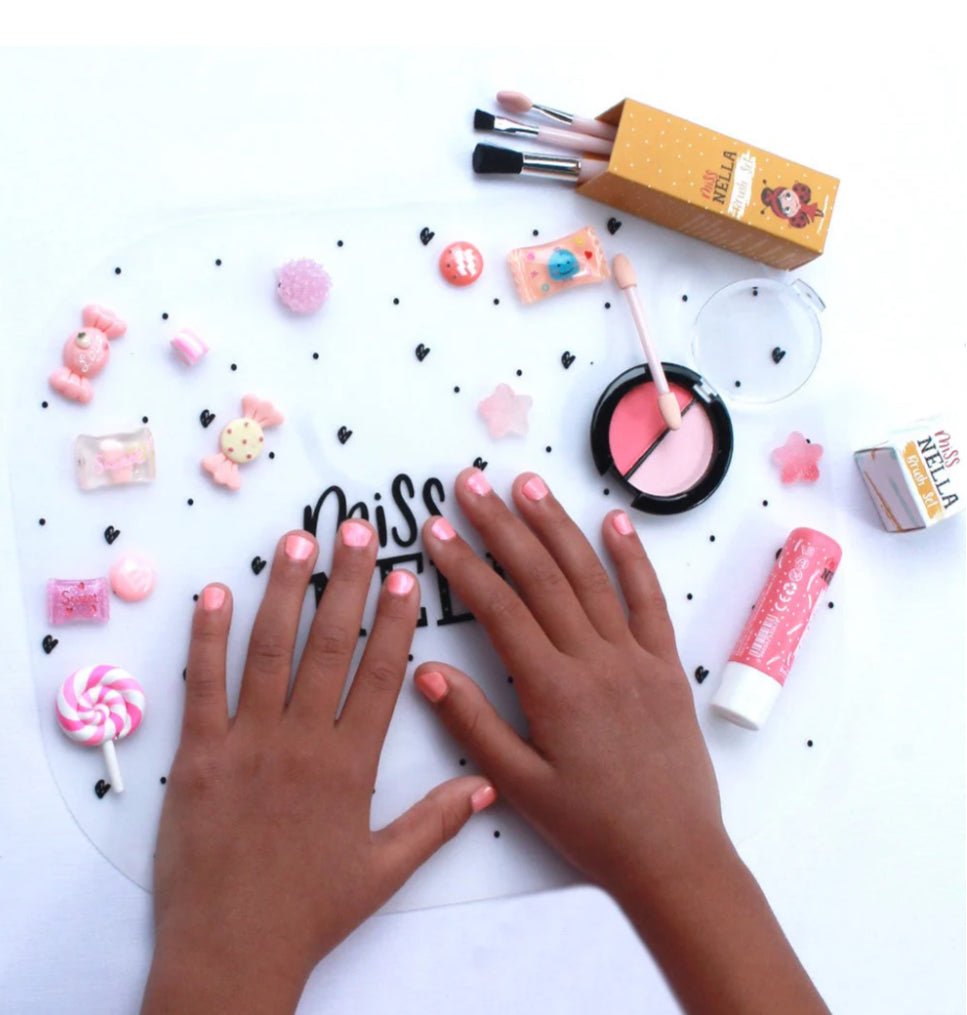 Pink bag of wonders - Blossoms Beauty