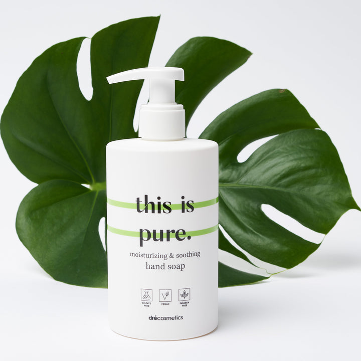 Handzeep 'this is pure' 300ml, milde en hydraterende formule met een verfijnde geur, verzorgt je handen.